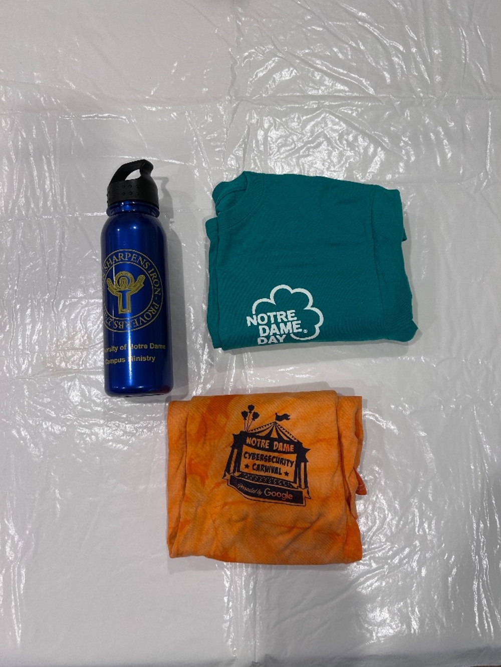 University of Notre Dame Souvenir: 2 cotton T-shirts & 1 new water bottle